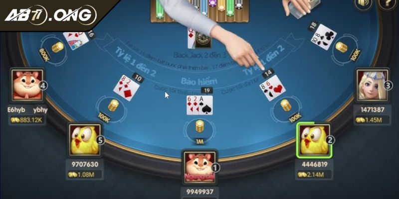 Xì Dách AB77 Bí Kíp Chinh Phục Sòng Bài Trực Tuyến 2025 3 Nhìn mặt đặt tên xì dách AB77